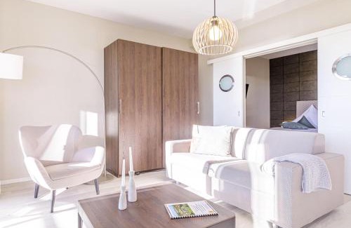 Ostseebad Wustrow Apartamento | Dünenlounge - 5 Sterne Ferienwohnung mit West-Balkon und fantastischem Blick über den Deich