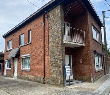 Belhez Apartamento | D-012 Bel appart et balcon climatisé parking privé gratuit sur demande