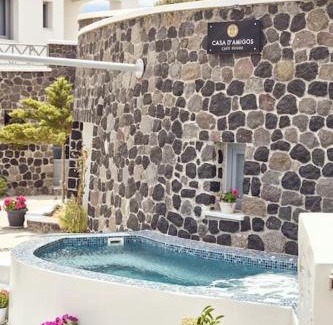 Vourvoulos Apartamento | D' amigos Superior Cave House with outdoor hottub