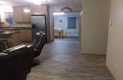 Mount Ida Casa | D and T Retreat. Beautiful home near lake Ouachita, hiking, crystal mines.