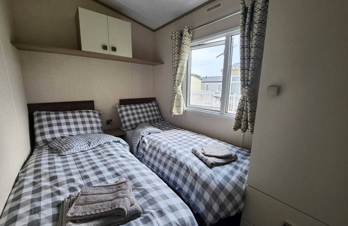 St Margaret's at Cliffe Cabina | D&AShortBreaks-StMargaretsBay-WiFi-Parking