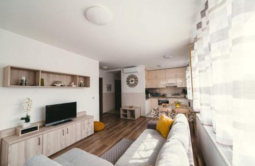 Balatonlelle Apartamento | D&B Lelle Apartman