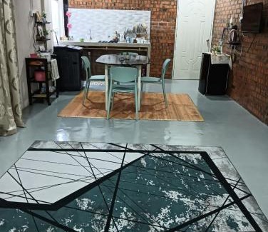 Kusial Casa | D GARDEN HOME STAY