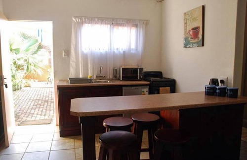 Graskop Cabaña | D & H Guesthouse Graskop Apt 8