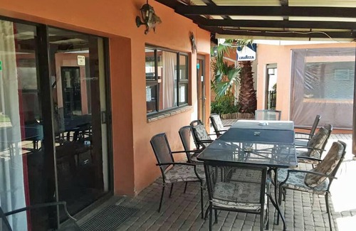 Graskop Cabaña | D & H Guesthouse Graskop Apt 8