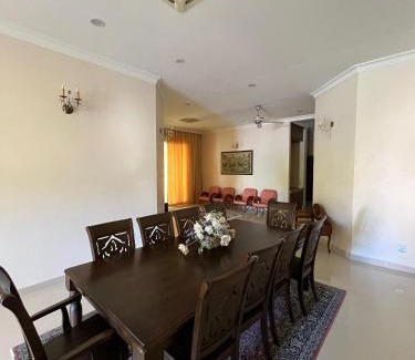 Telok Jambu Casa | D'Kiara Villa