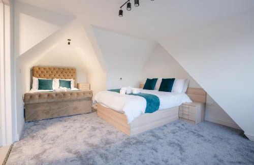 London Borough of Hounslow Casa | D'Luxe 5 beds Home in Twickenham London