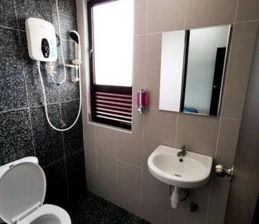 Bukit Baru Apartamento | D'sarang Cinta Homestay Swimming Pool Melaka