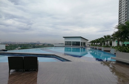 Setia Tropika Casa | D'Secret Garden Homestay