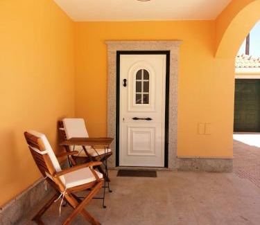 Lourinha Casa | D´YELLOW HOUSE - Beach and Countryside