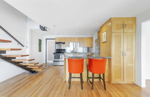 Southeast False Creek Apartamento | D25 - Large 1 bedroom 2 bathroom in Mount Pleasant
