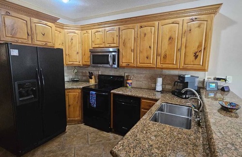 Sandy Beach Condominio | D704 Rocky Point Luxury Condo