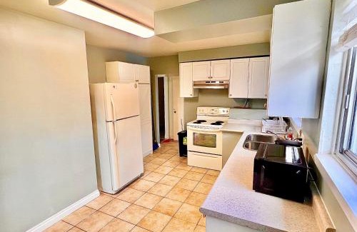 Malton Casa | Da-4 Room Near Airport