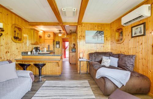 Houma Casa | Da Boat House with World-Class Bayou Fishing!