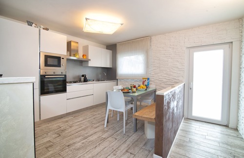 Trento Casa | Da Chris e Lisa 022205-AT-296296