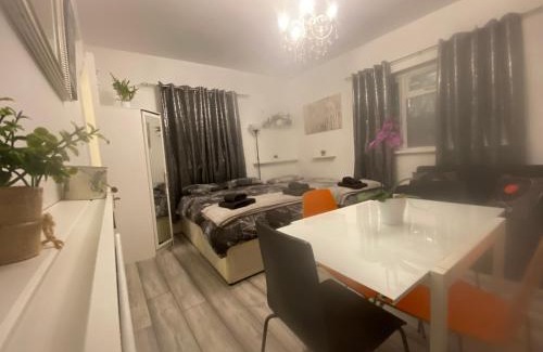 Canning Town North Apartamento | Da Giuseppe London