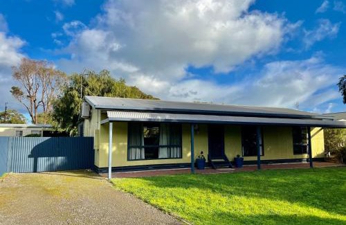 Waterhouse Casa | Da Ja Surf - Pet Friendly