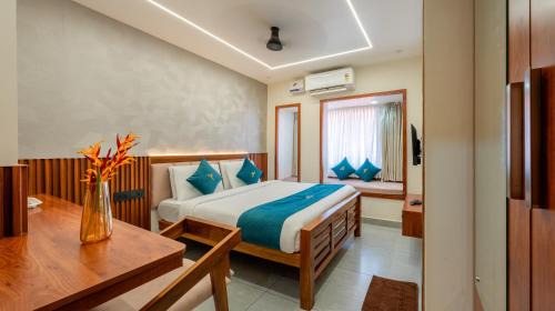 Thiruvananthapuram Hotel | Daan Cosmoss Inn, Medical College, Kumarapuram, Trivandrum