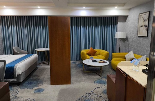 As Sulimaniyah Hotel | Dabab Hotel by Warwick