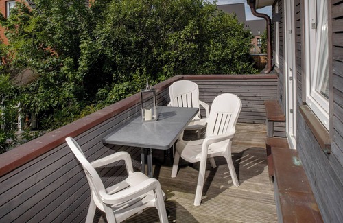 Langeoog Apartamento | Dachgeschoßwohnung "o2" im Ferienhaus Otten in Ruhiger Randlage des Inseldorfes