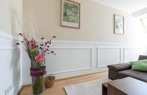 Wahring Apartamento | Dachgeschoss im Altbaustil