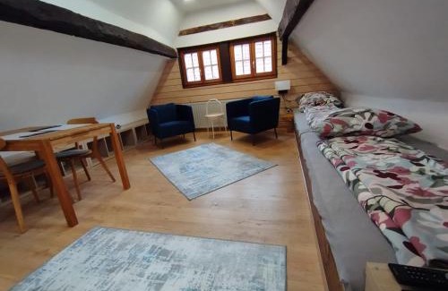 Alsfeld Apartamento | Dachgeschosswohnung in der Altstadt inklusive Parkplatz