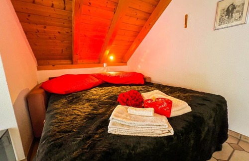 Kloten Apartamento | Dachwohnung in Flughafennähe