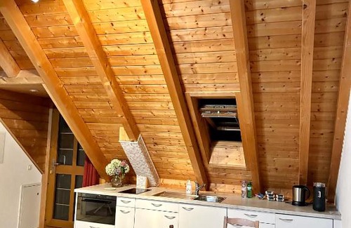 Kloten Apartamento | Dachwohnung in Flughafennähe