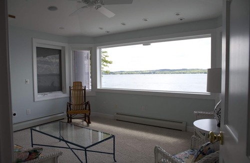 Canandaigua Casa | Dad's Cottage ★ Private waterfront plus 3 King suites★