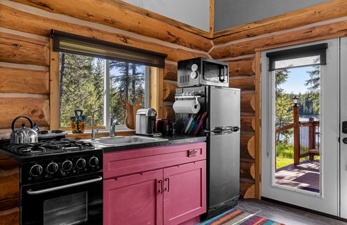 Whitefish Cabina | Blanchard Lake Retreat