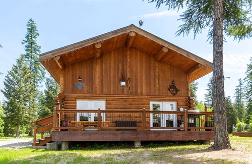 Whitefish Cabina | Blanchard Lake Retreat