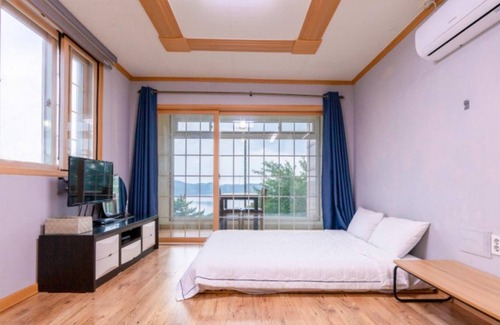 Suwon Casa | Daebudo Noeul and Bada Pension
