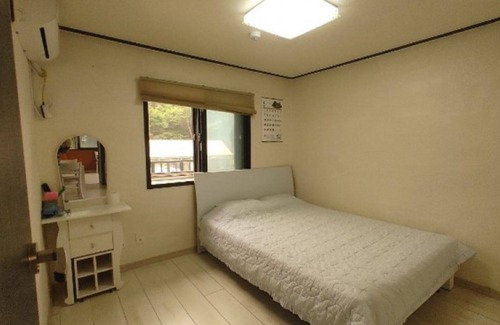 Suwon Casa | Daebudo Poseidon A Pension