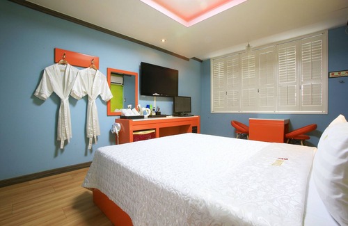 Ansan Hotel | Daebudo View