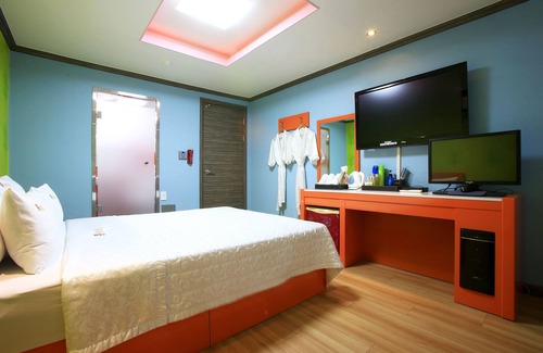 Ansan Hotel | Daebudo View