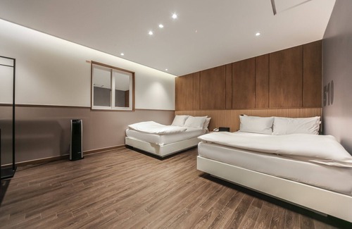 Dongcheon-dong Hotel | Daegu Dongcheondong Hotel B