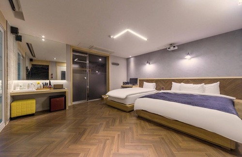 Sincheondong Hotel | Daegu Sincheon Play & Stay Hotel