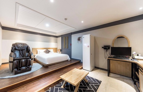 Daedeok-gu Hotel | Daejeon Jungri Capella