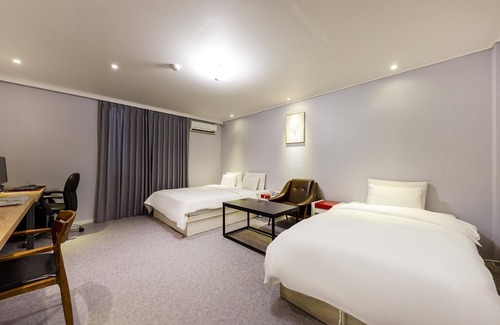 Bongmyeong-dong Hotel | Daejeon Yuseong Hotel Louis