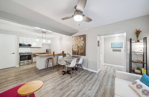 Stillwater Casa | Daffodil House - Large 6 Bedroom Accessible Rental