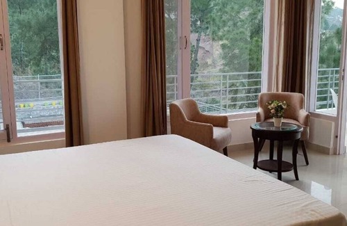 Dharampur Hotel | Dagshai Mist