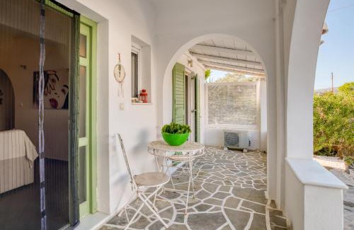 Aliki Cama Y Desayuno | Dahlia Apartments And Studios