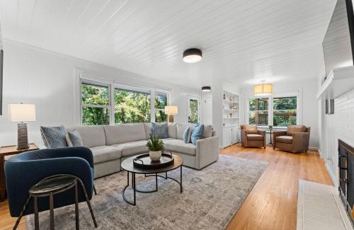 Highlands Casa | Dahlia House, 5 BDRM, Walk to town