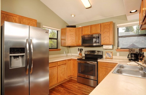 Peak 8 Cabina | DAILY WILDLIFE - MOOSE, BEAR, DEER, RACCOON, PORCUPINE - 3BR/3BA SKI IN/SKI OUT