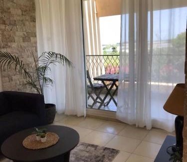 Caesarea Apartamento | Daissy house - דירה פרטית בנאות גולף