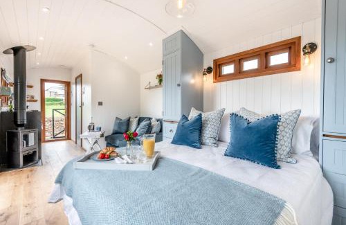 Looe Casa | Daisy Park Shepherds Hut