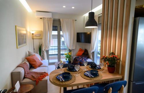 Petralona Apartamento | Daisy's Deluxe Athenian 2bedroom by MPS