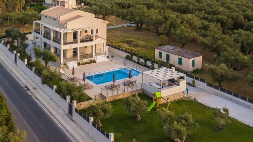 Alonia Villa | Daisy's Garden - Villa with Private Pool, Ideal for Large Groups, by ZanteWize