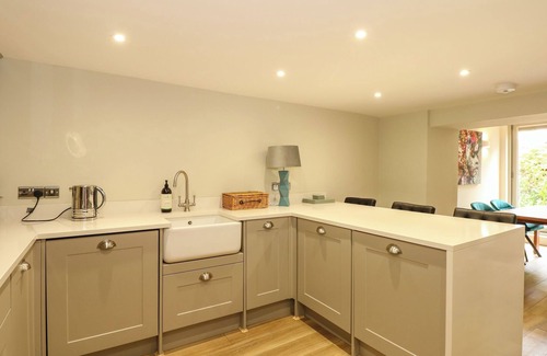 South Creake Cabaña | DAISY'S PLACE, pet friendly, with open fire in Little Walsingham