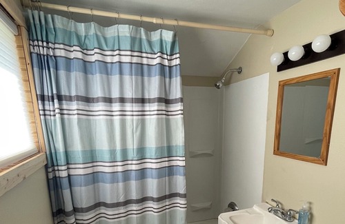Faulkton Cabina | Dakota Landing Cabins & Motel: #11-Cozy, newly remodeled cabin